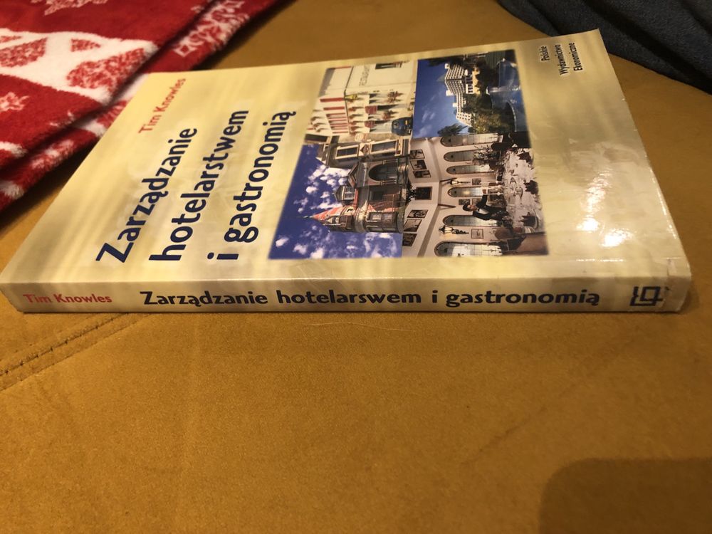 Tim Knowles. Zarządzanie hotelarstwem i gastronomią