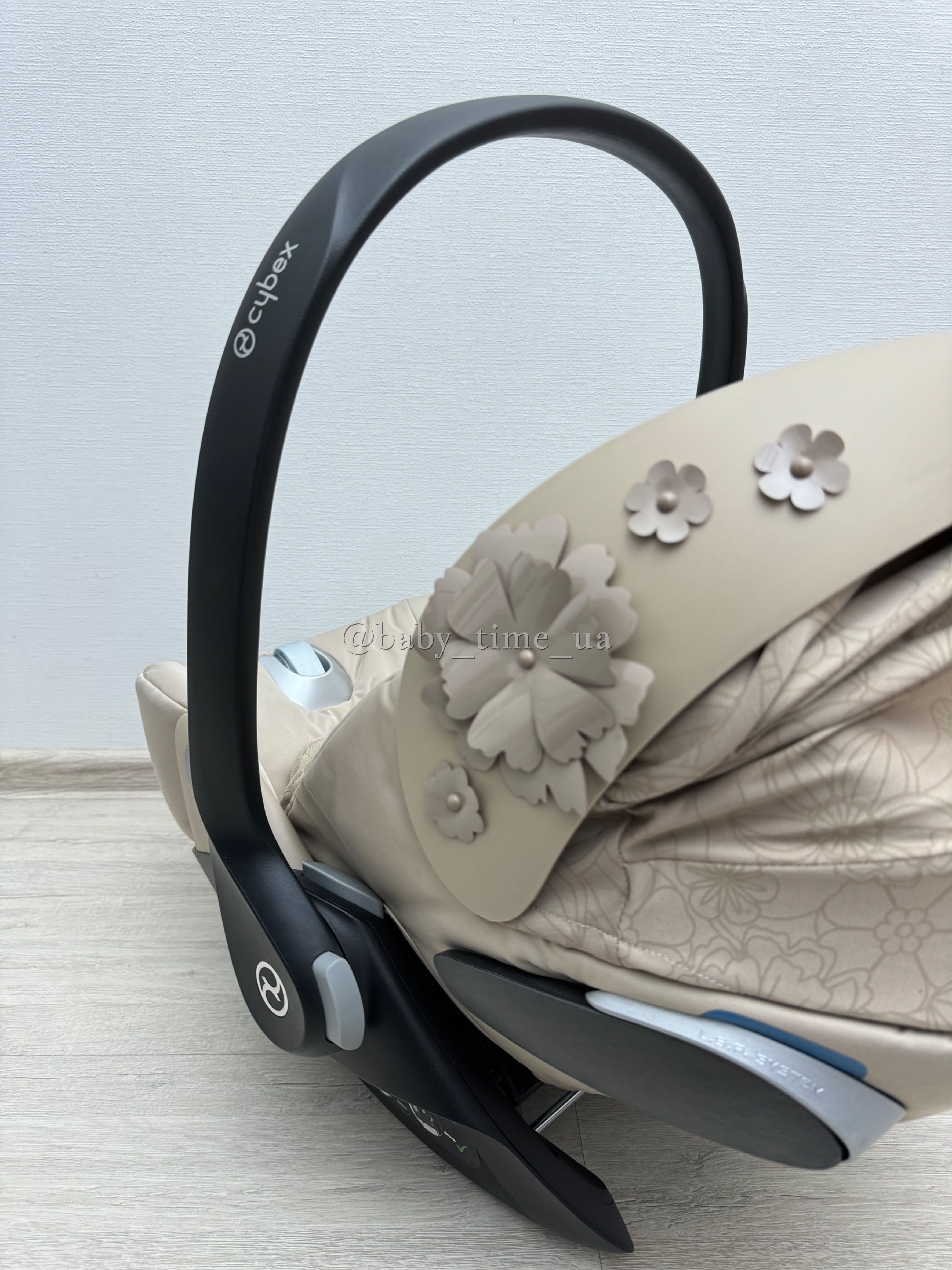 Cybex Cloud Z Simply Flowers Pink/Beige автокрісло Сайбекс лімітоване