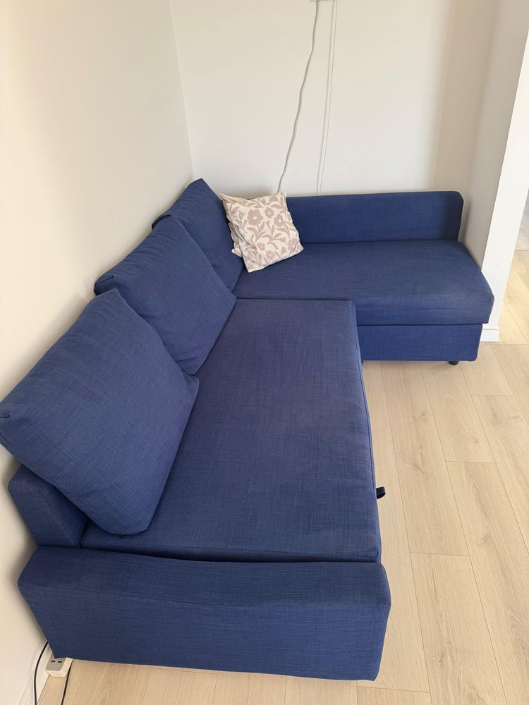 Sofa Friheten (ikea) Blue in good condition.