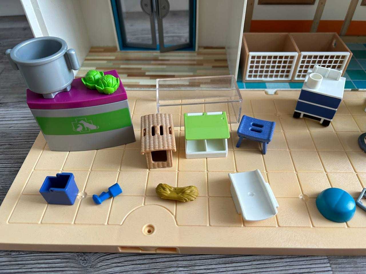 Playmobil Игровой домик с мебелью