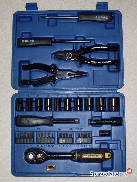 Zestaw narzędzi i kluczy nasadowych w walizce 27x20 x5 cm