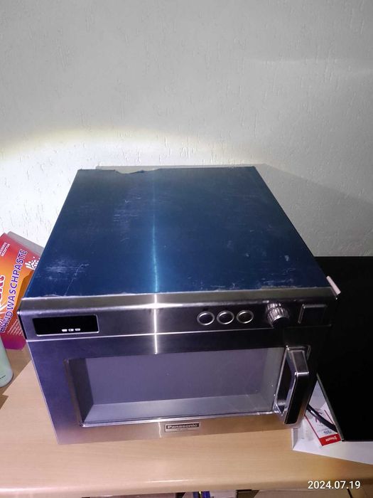 Микроволновая печь Panasonic NE-1646 Профессиональная 18л разогрев 60с