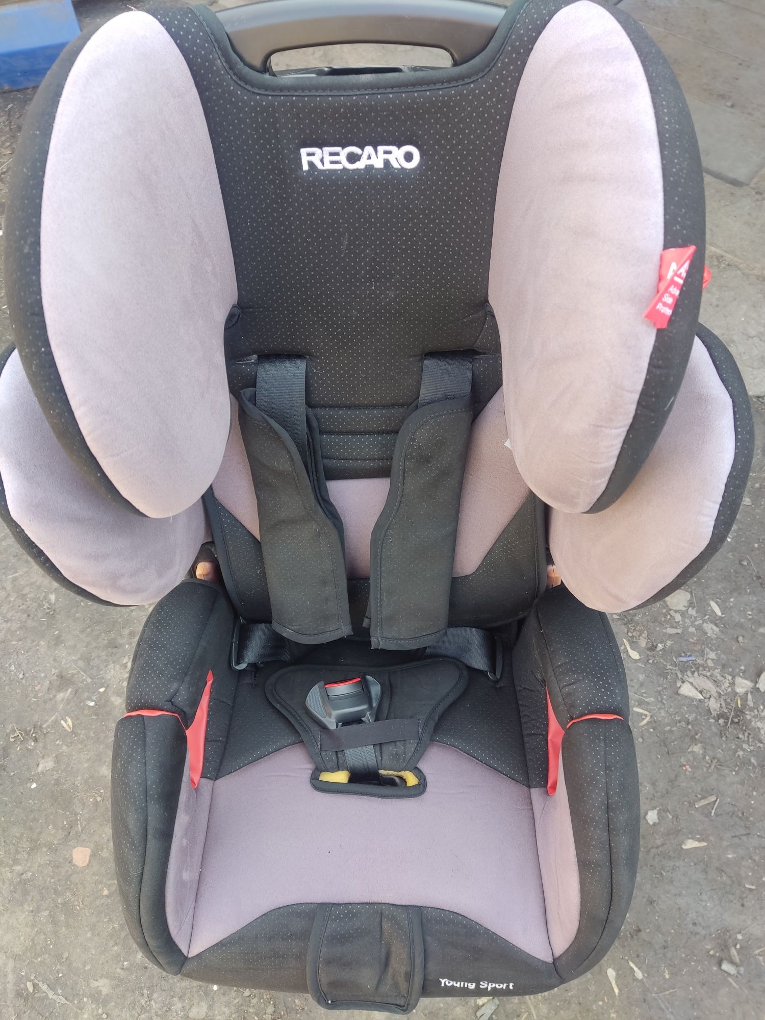 Автокресло Recaro Young Sport