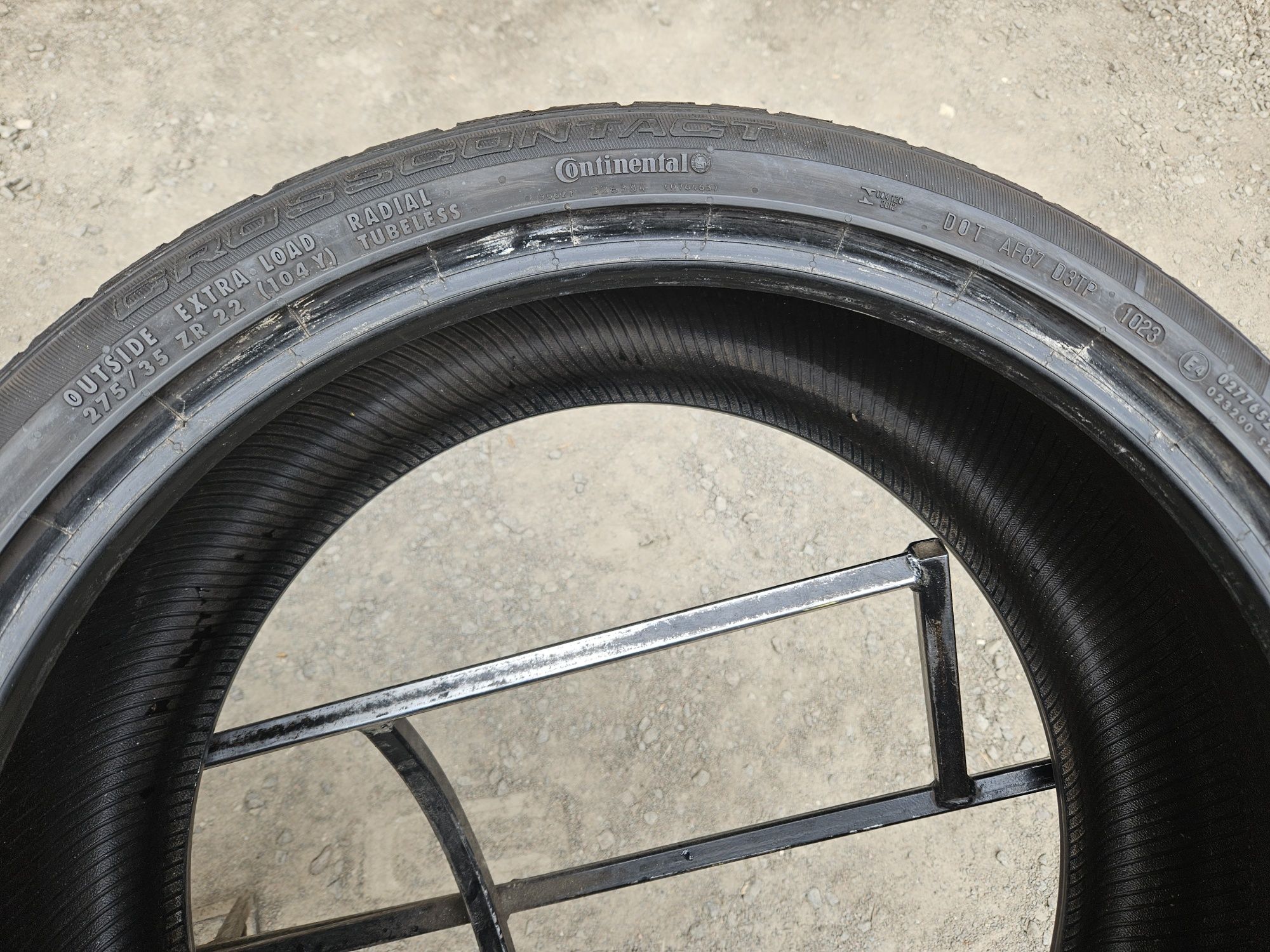 Шины БУ 275 35 R 22 Continental cross contact UHP комплект лето