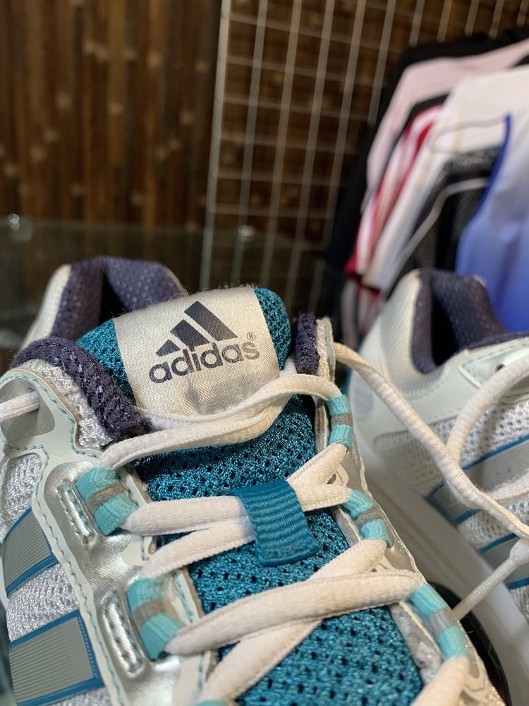 Спортивні кросівки Adidas оригінал 41 для бігу зручні трекінгові міцні