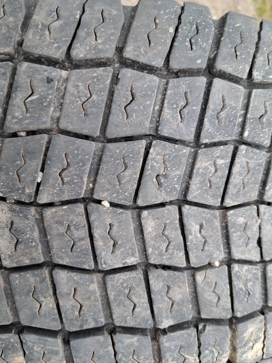 Opony 295/60r22.5