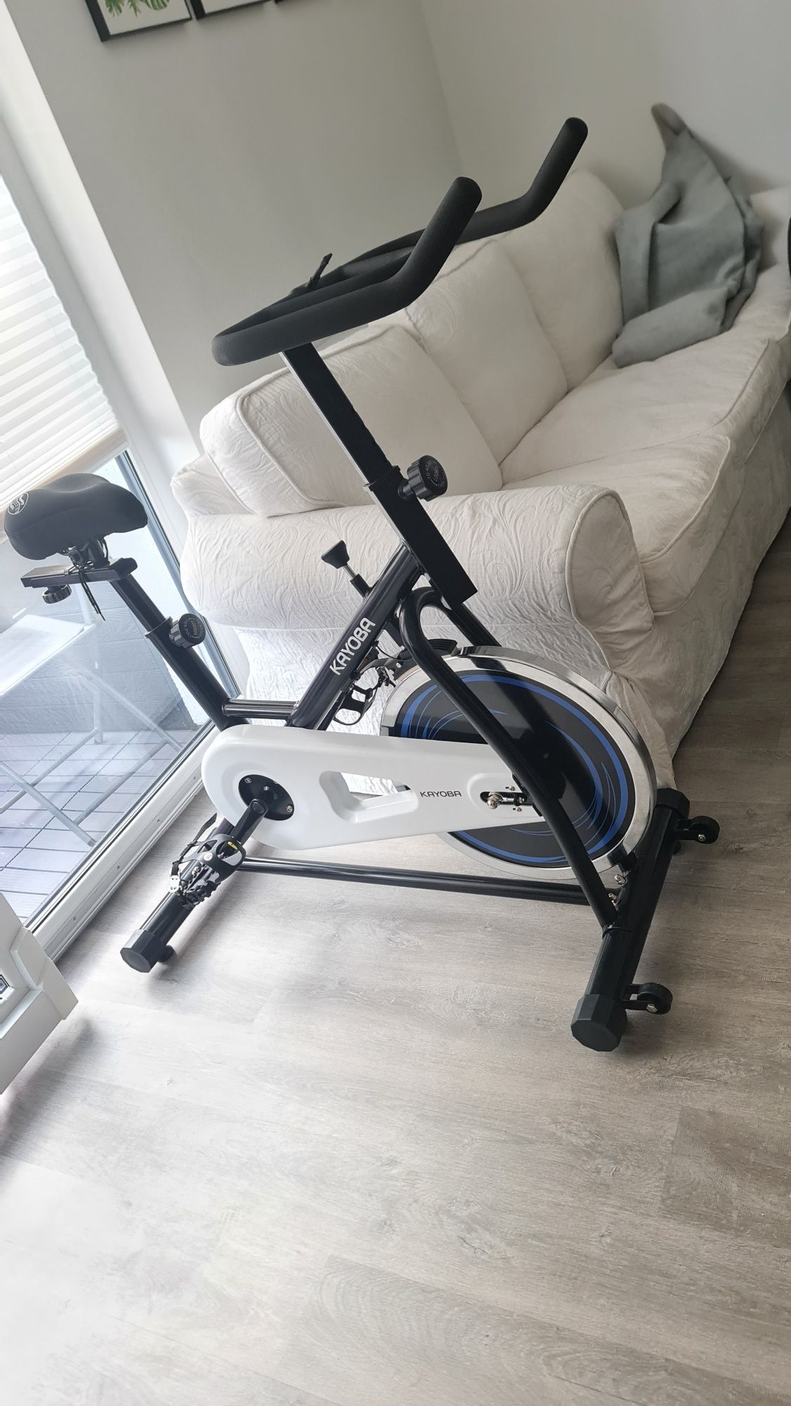 Rower stacjonarny treningowy spinningowy