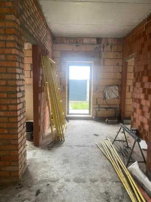 Продаж якісно побудованих БУДИНКІВ Стоянка 2. закрита територія  ГАЗ