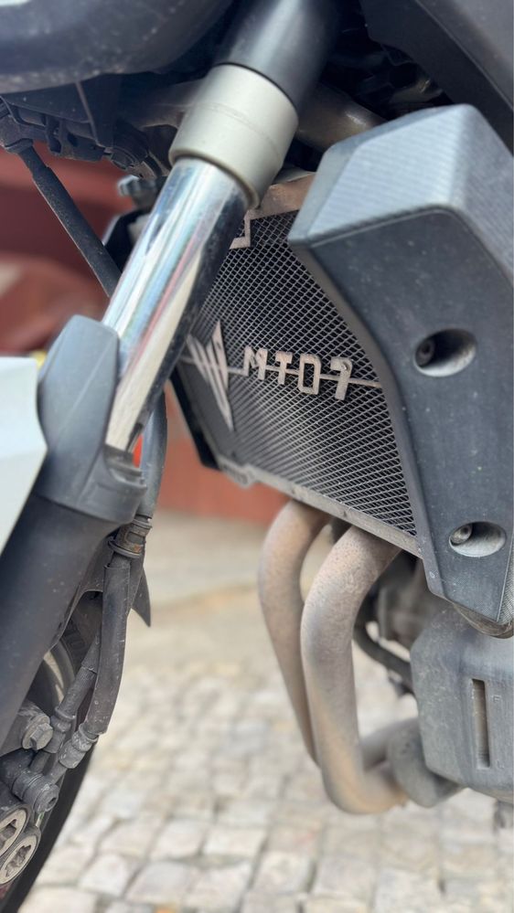 Mota Yamaha MT 07