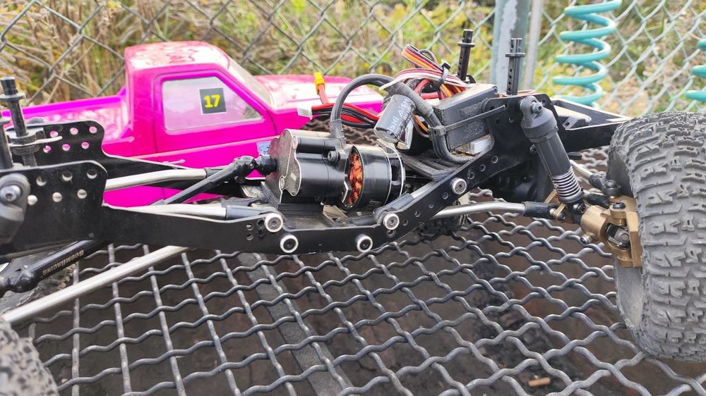 Crawler Pscale Axial