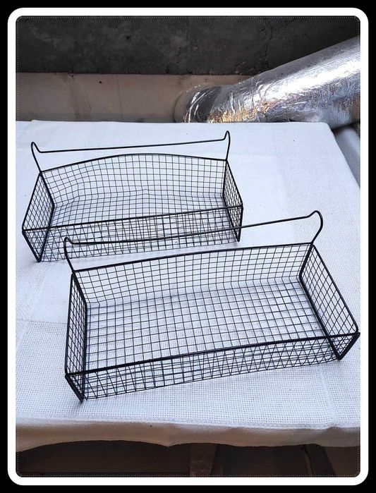 Dwa koszyki np na balkon barierkę balustradę