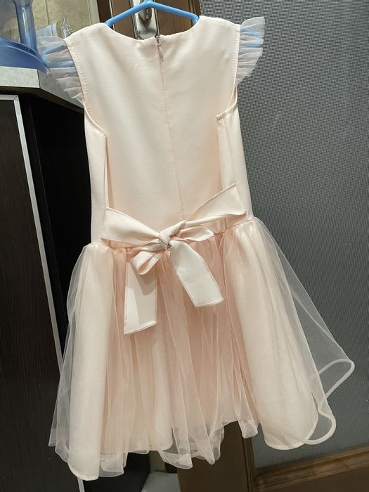 Святкова сукня на дівчинку