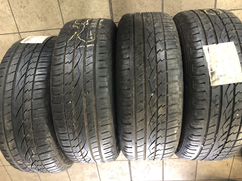 235/55r19 Continental cross contact uhp 105v