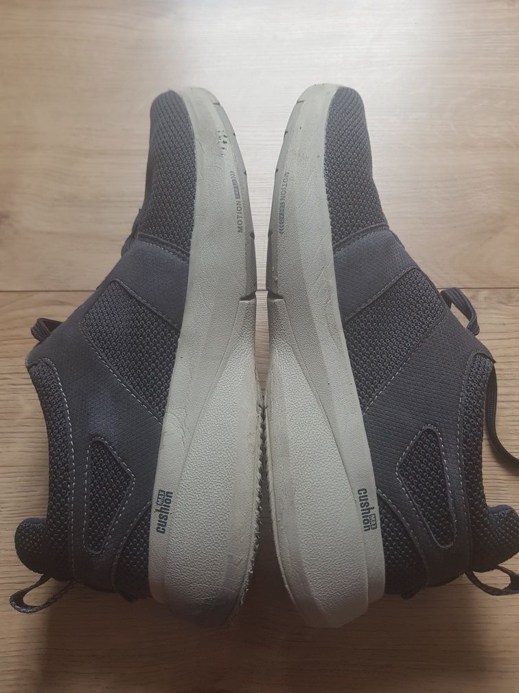 Adidasy sportowe męskie marki Clarks rozmiar 43