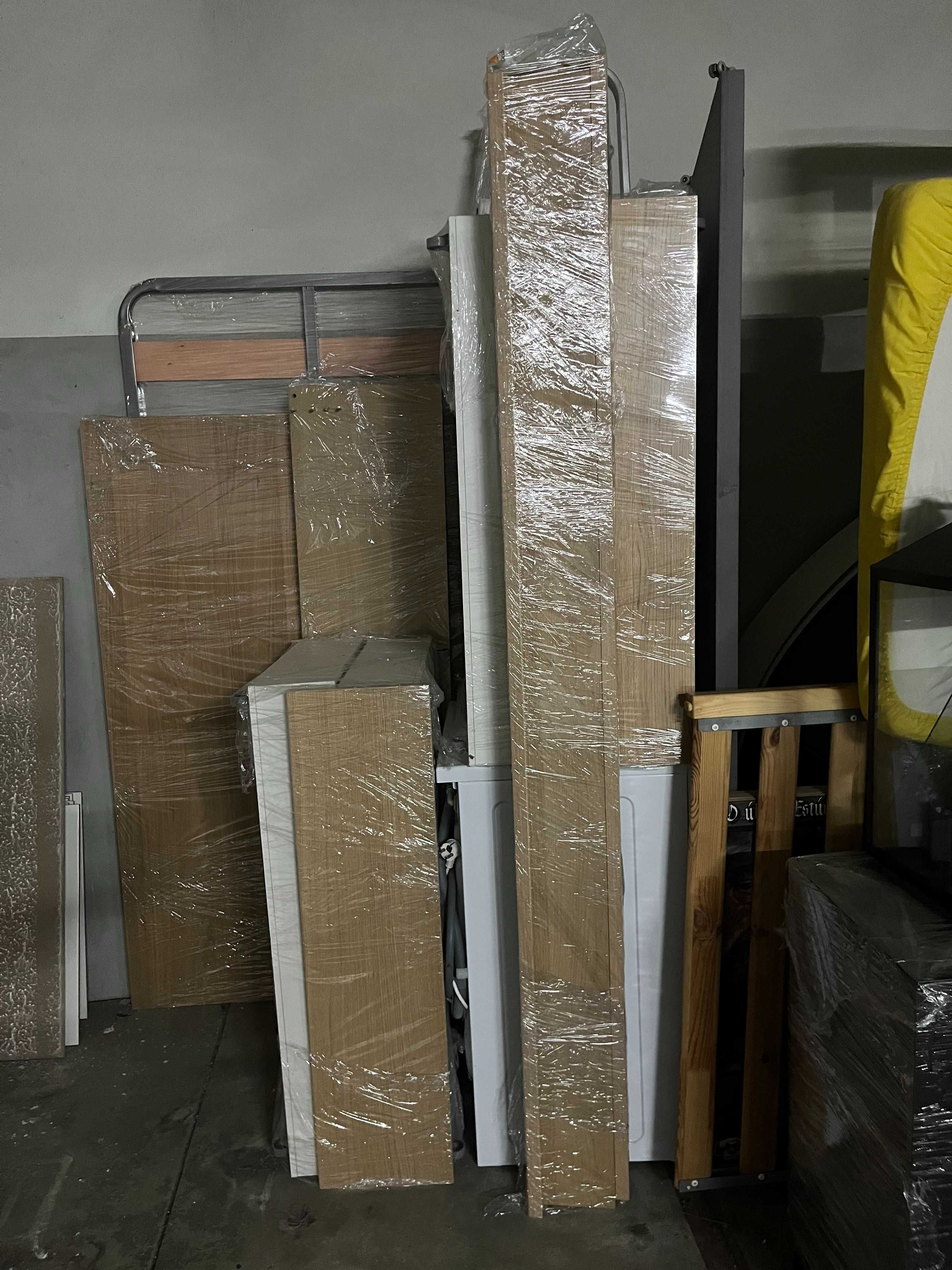 Cama IKEA MALM com 4 Gavetões - Quase Nova, 1 Ano de Uso