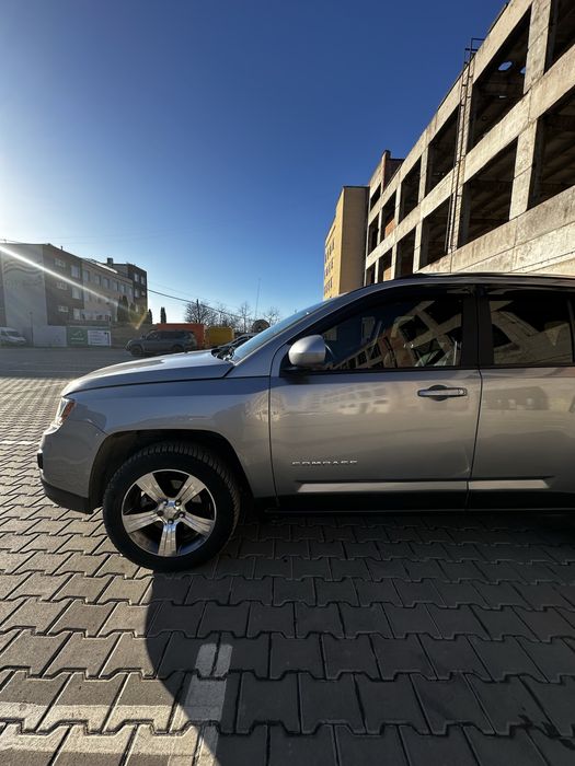 Авто Jeep compas