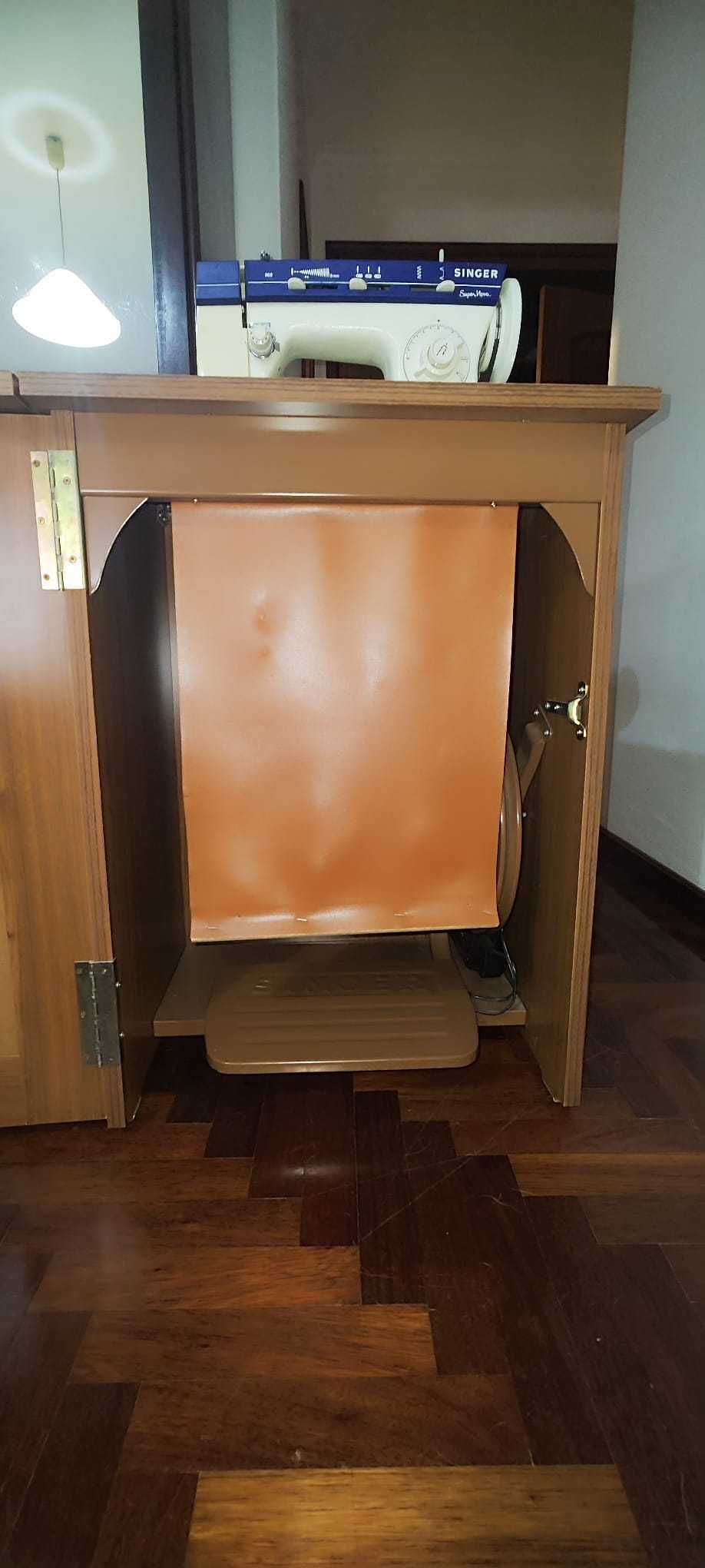 Máquina de Costura