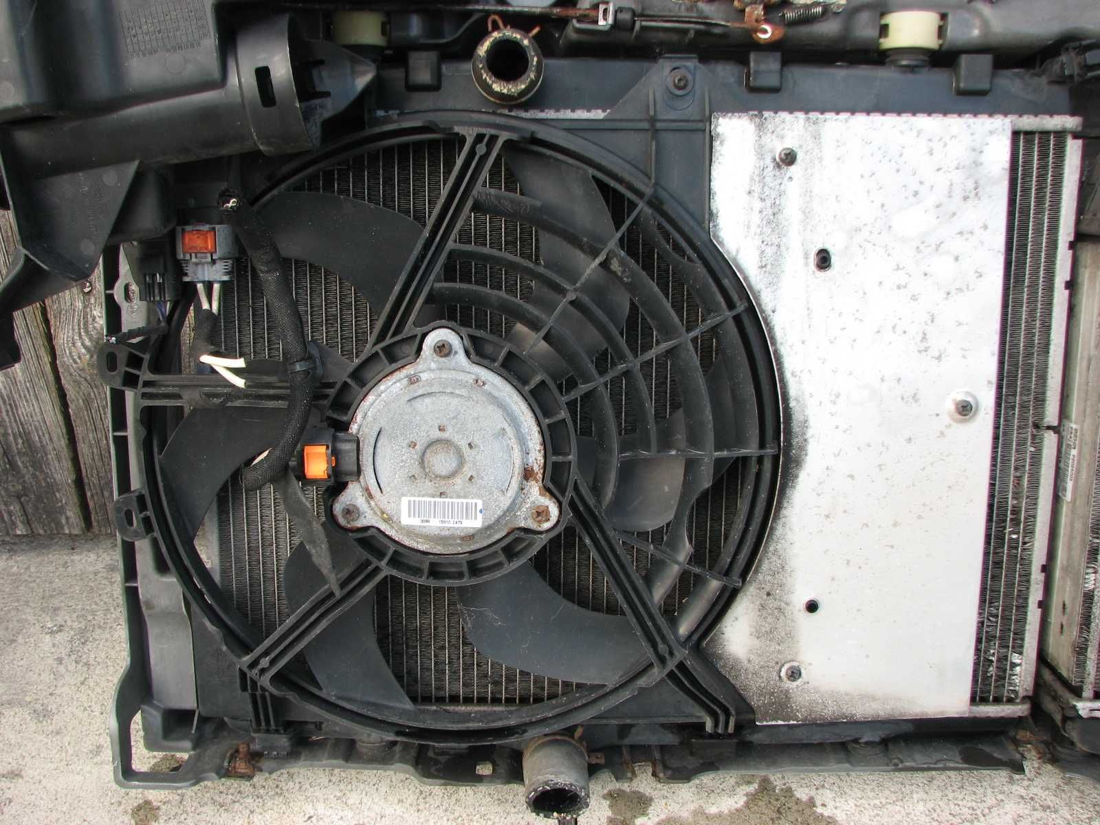 Pas przedni chłodnice wentylator Citroen C3 II 09-> 1,6 HDI