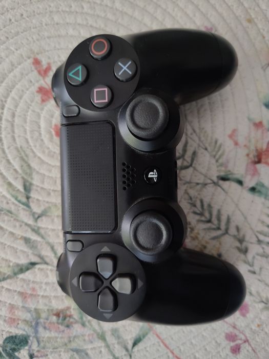 Kontroler / pad do PS4 stan bdb w pełni sprawny