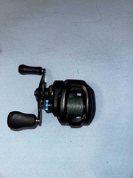 Cana de pesca Zodias 172H-2 e carreto Shimano SLX DC incluídos.