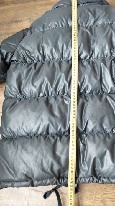 Жіноча зимова пухова куртка