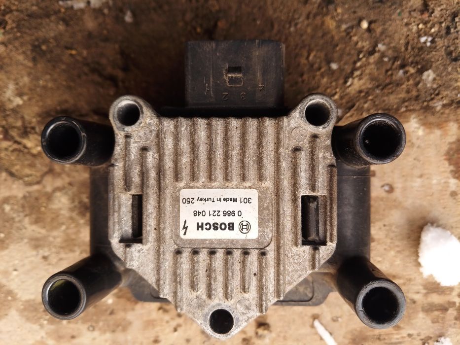 Катушка зажигания Шкода Октавия тур 2.0 бензин