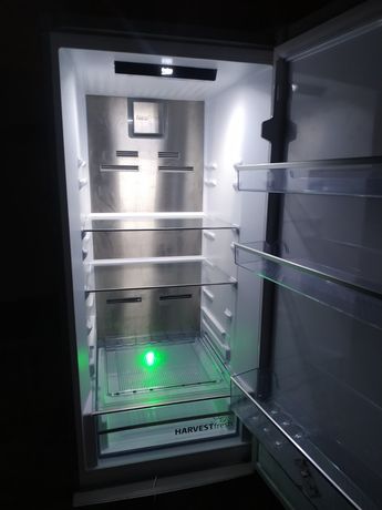 Холодильник Beko MCNA406E63ZXBN