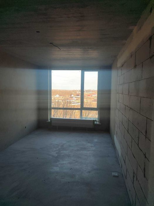 Продам 1 кiмнатну квартиру по вул.Багряного 39,ЖК Олександрiвський