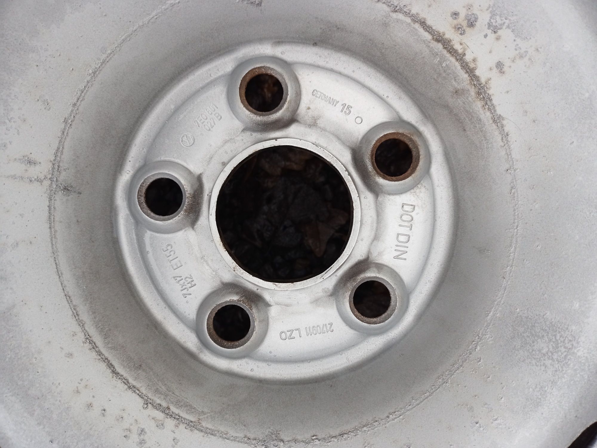Felgi stalowe 5x120 R17 VW Volkswagen T5 T6 multivan crafter Komplet