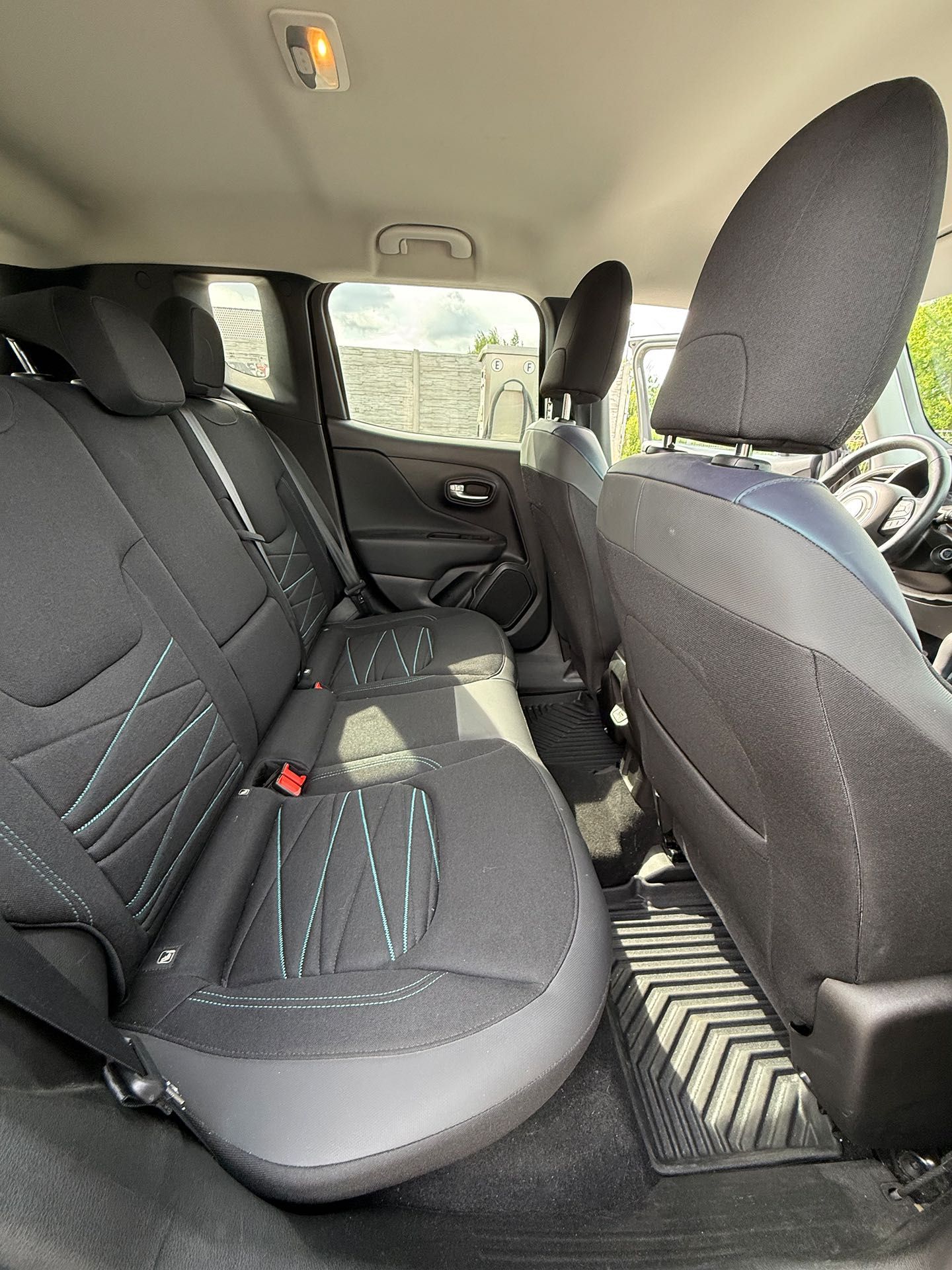Jeep Renegade e-Hybrid Upland 2022 - CESJA LEASINGU - 1 rok gwarancji