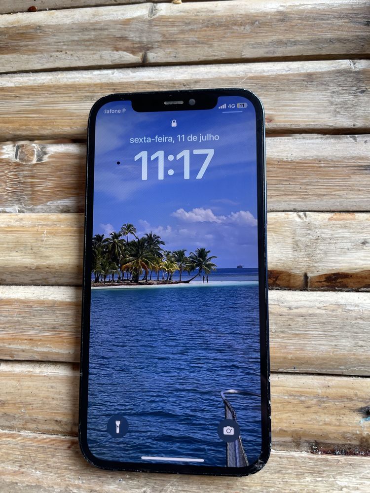 Iphone 12 - funcional com danos