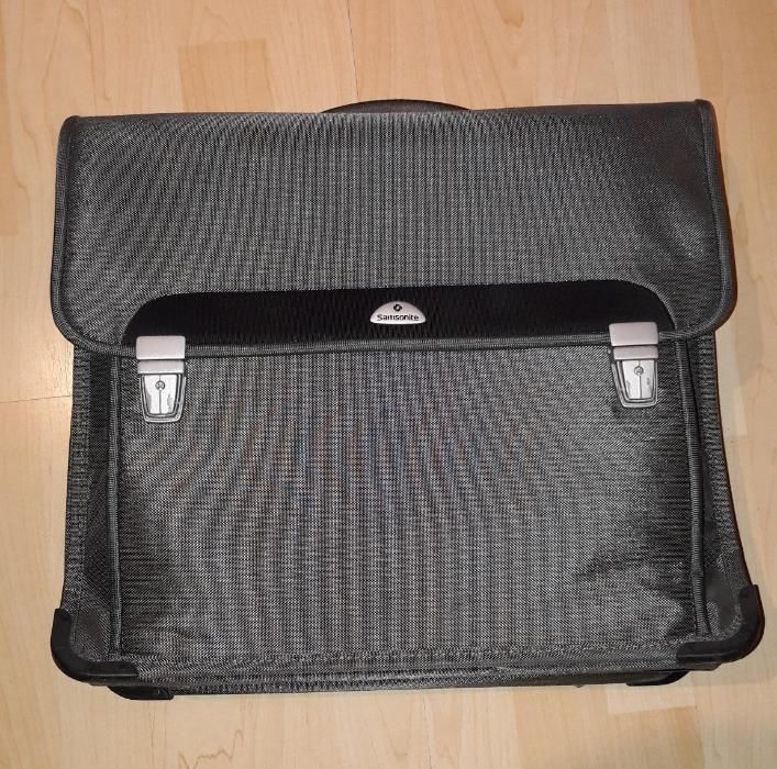 Neseser, teczka na laptopa SAMSONITE 16" (cena sklepowa 480 PLN)
