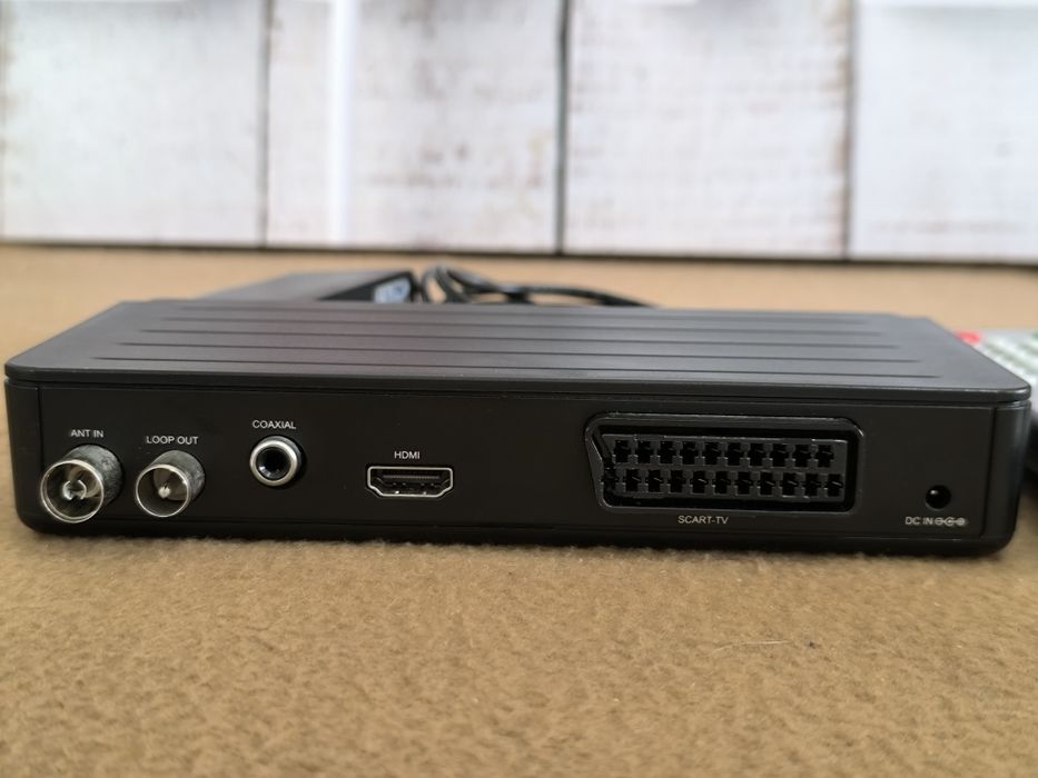 Recetor de Televisão Digital Terrestre (TDT)