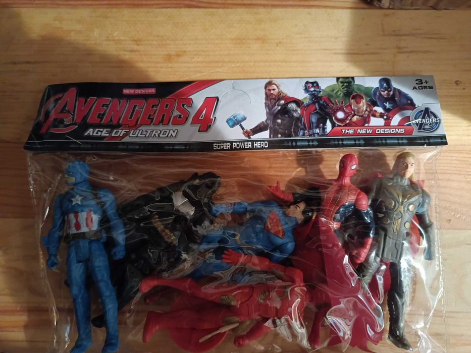 Figurki z bajek Avengers