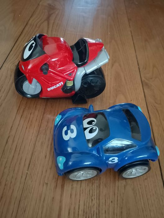 Mota e carrinho Chicco