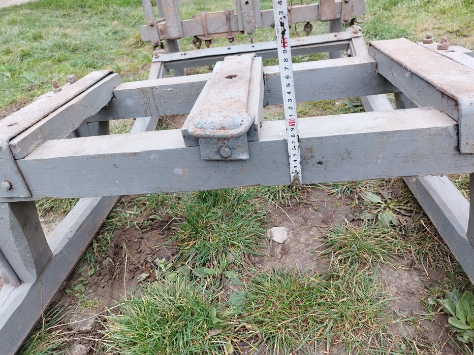 Санкі кіннські дубові. Терміново продається