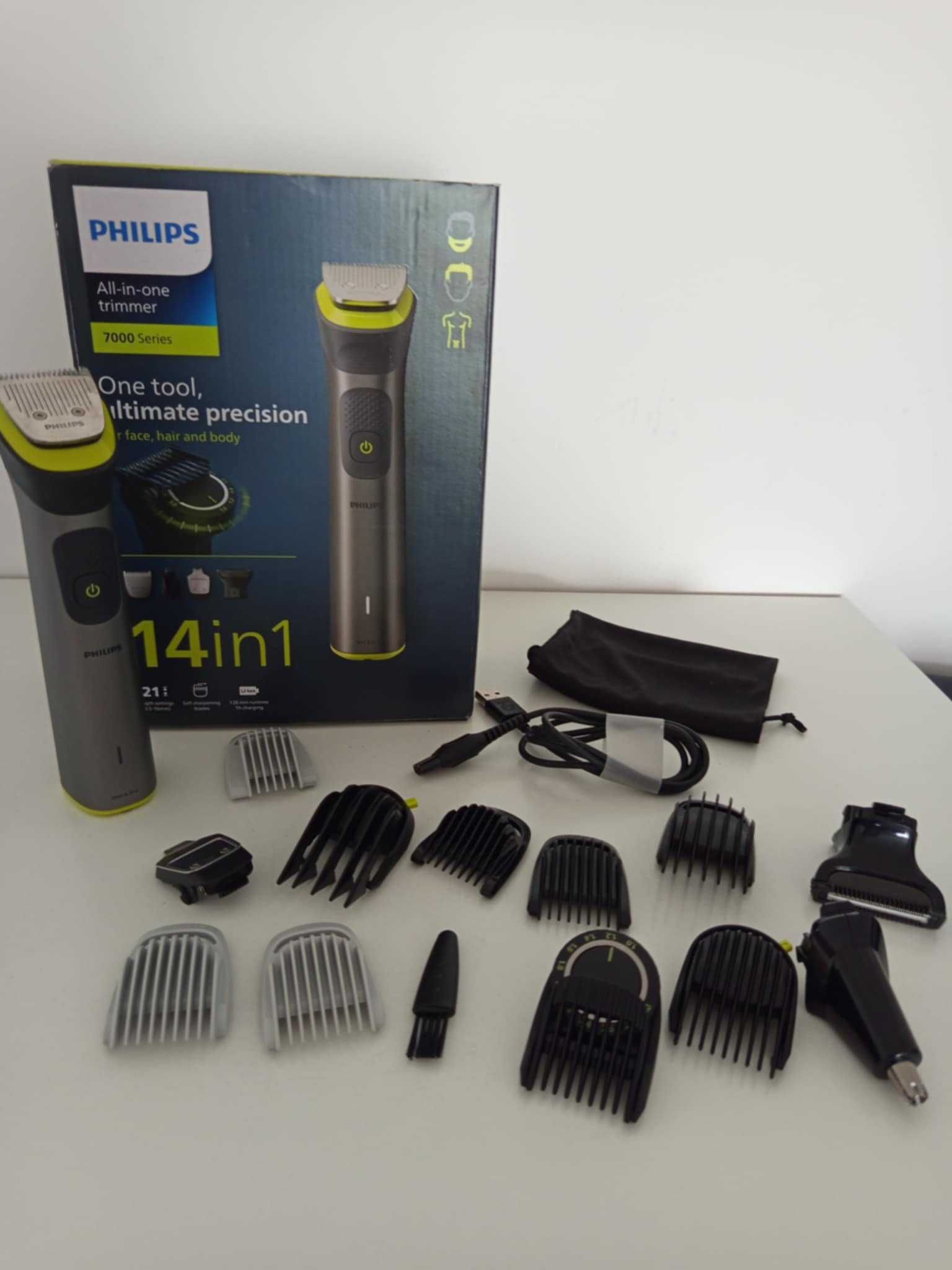 Trmer Philips 14w1 BeardSense Multigroom