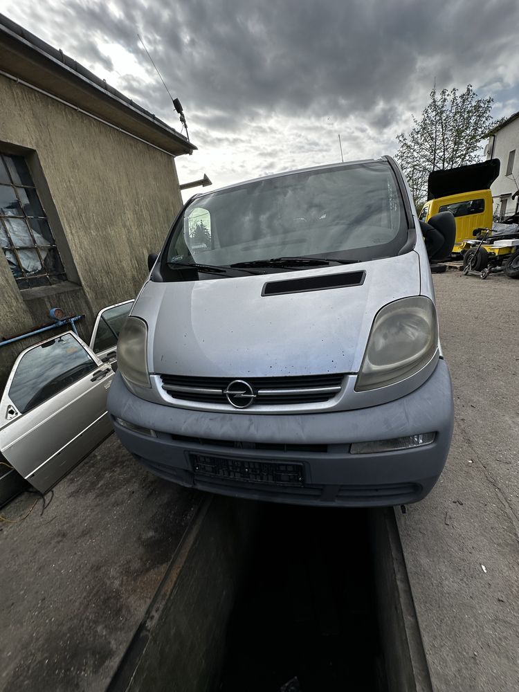 Opel Vivaro A L147 1.9 na części wszystkie części