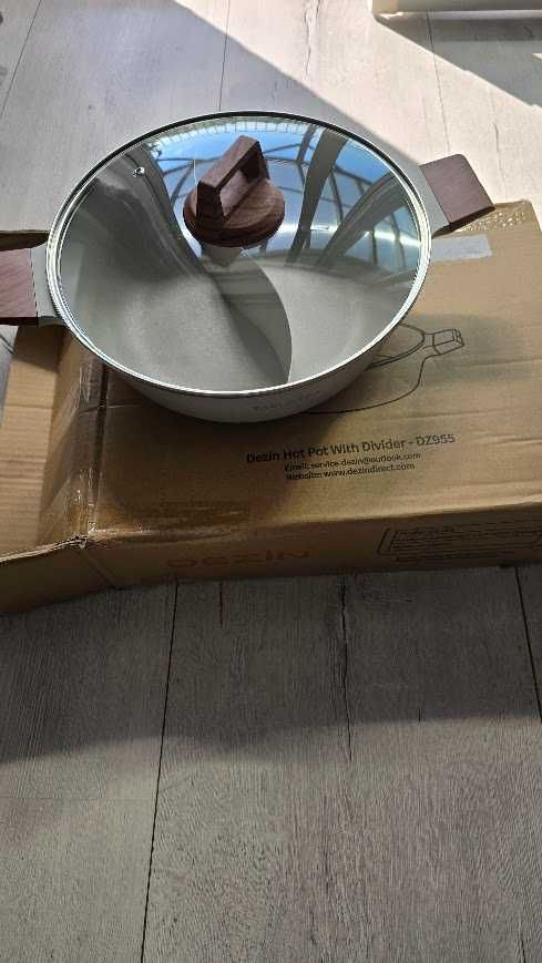 DEZIN Garnek Shabu 5-QT Dwusmakowy Z Przegrodą Do wszystkich kuchenek