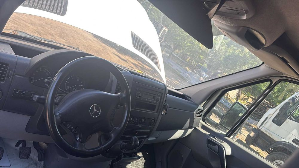 Mercedes Sprinter 906 2.2 cdi kontener winda ładna rama