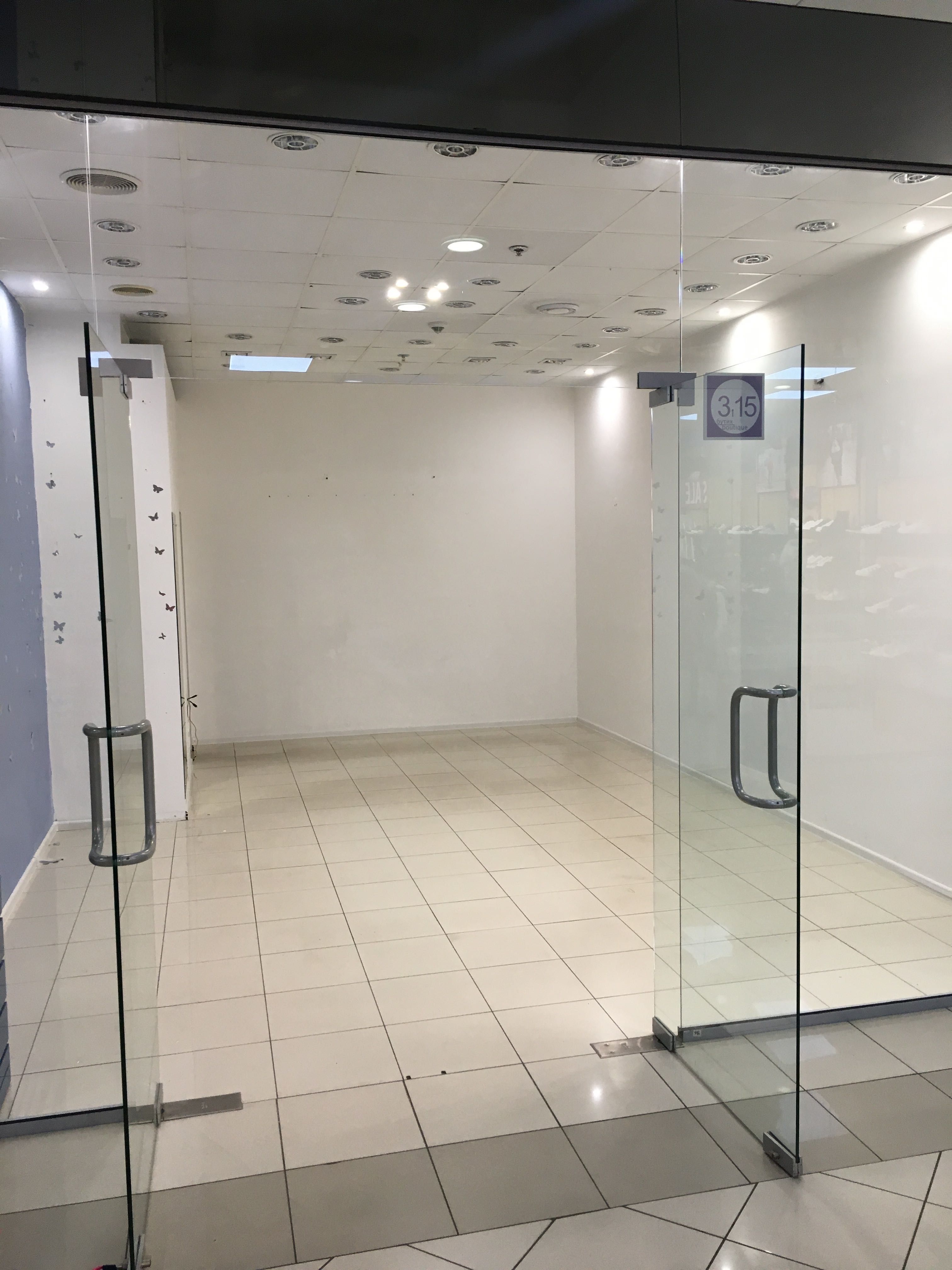 Магазин шоурум торгова площа 27м2 Олімпійський Б. Васильківська