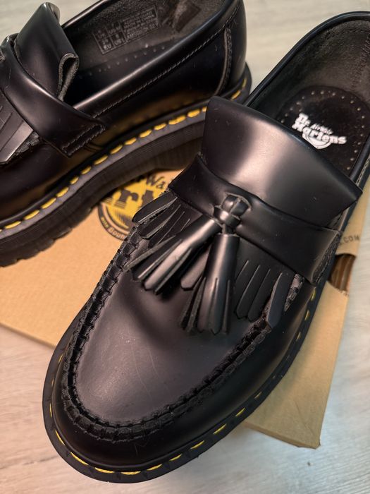 Лофери Dr. Martens