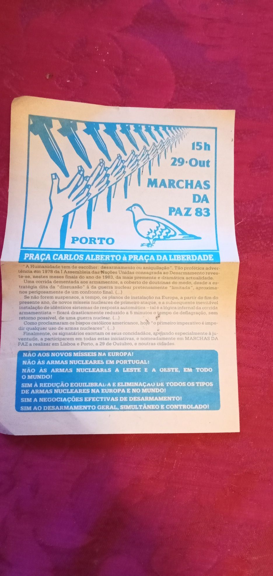 Não se diz tudo aos Homens-Andreia Onofre-Clube Livro-8E-Paz-3EDesde3E