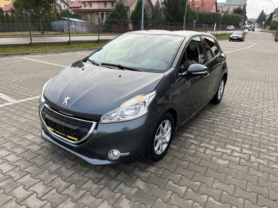 Peugeot 208 1.4 Beznyna Gaz 5 Drzwi Tablet Serwis Zarejestrowany Polecam