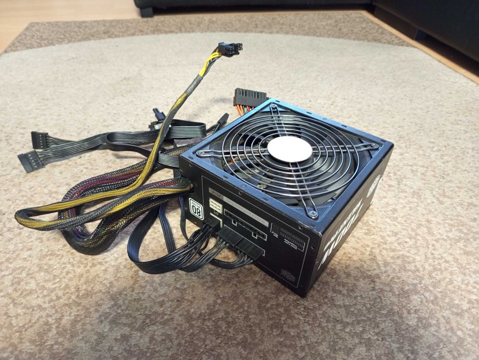 Fonte Cooler Master Silent Pro 750W 80 Plus