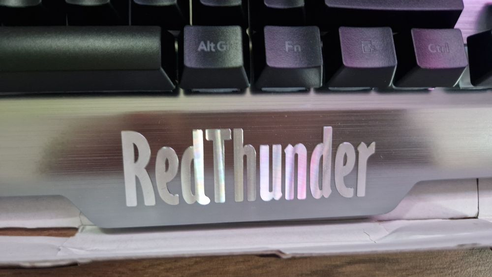 RedThunder K900 Półmechaniczna klawiatura do gier, układ Francuski