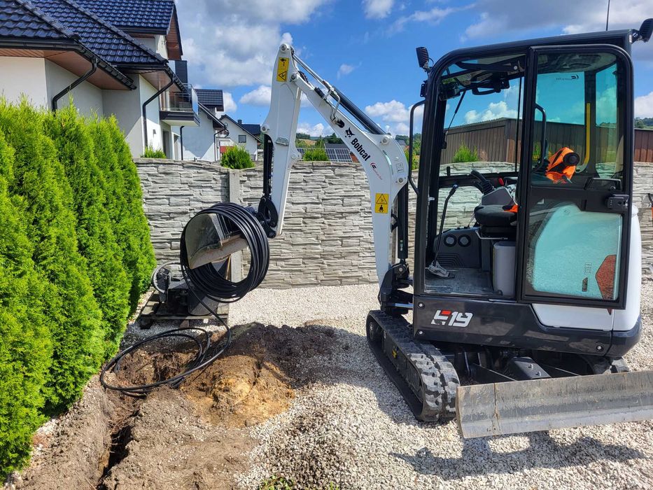 Usługi Minikoparkami Wywrotką Wynajem Koparek Wiertnic