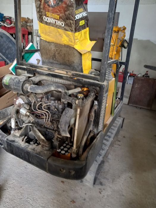 Mini giratória JCB