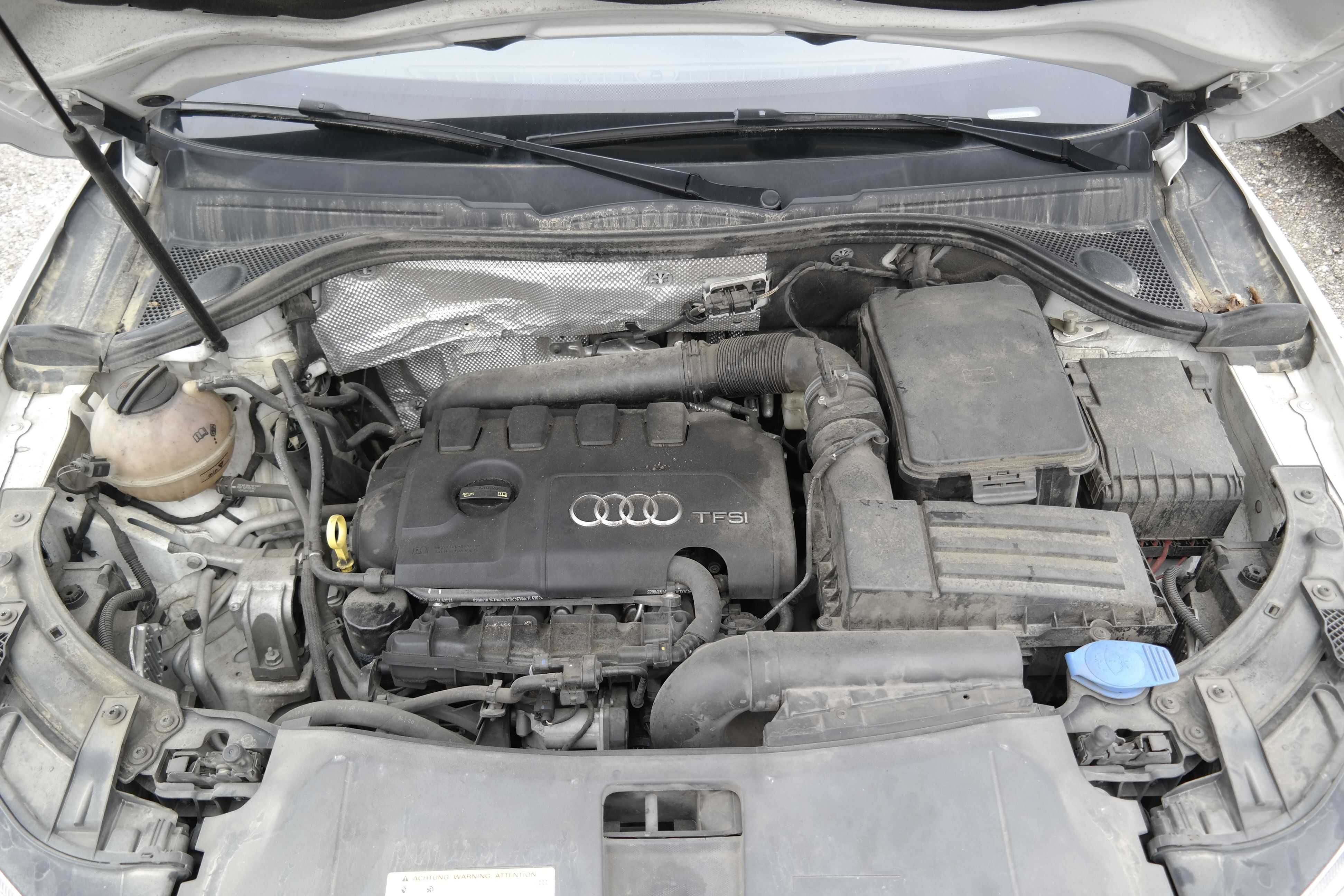 Разборка Ауді кью3 (бампер,акпп, двигатель) ШРОТ. Запчастини Audi q3