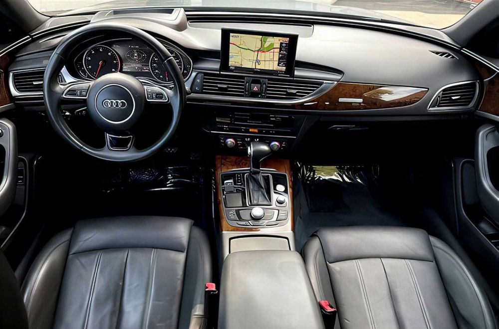Audi A6      2015